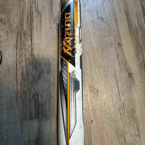 Mizuno Nighthawk White and Black Softball Bat - Picture 3 of 6